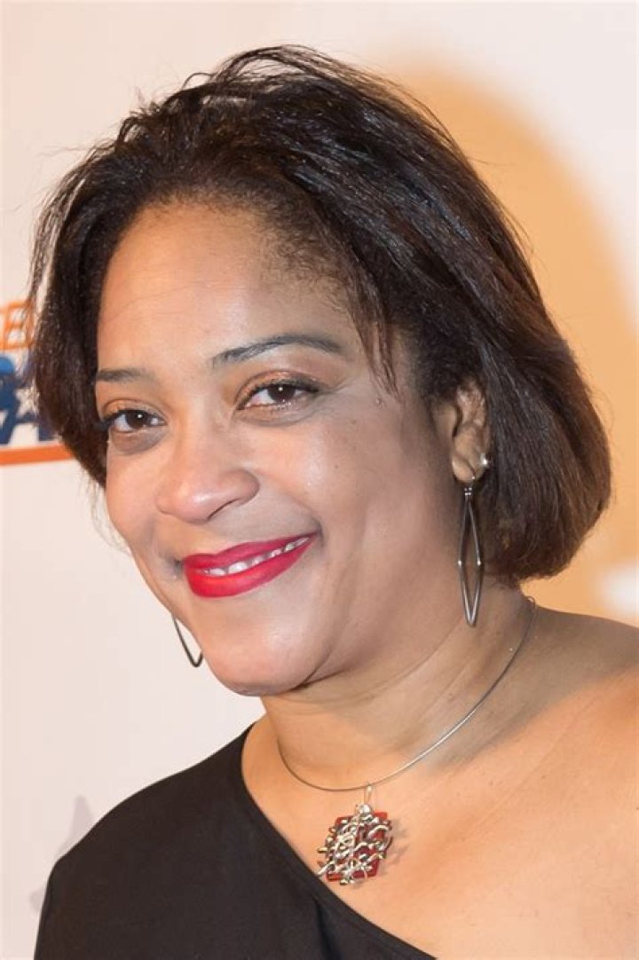 Photos Of The ‘Chicago Fire’ Actress – Hollywood Life