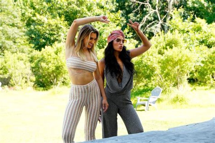 ‘Summer House’ Lindsay Hubbard On Fight With Danielle (Exclusive) – Hollywood Life