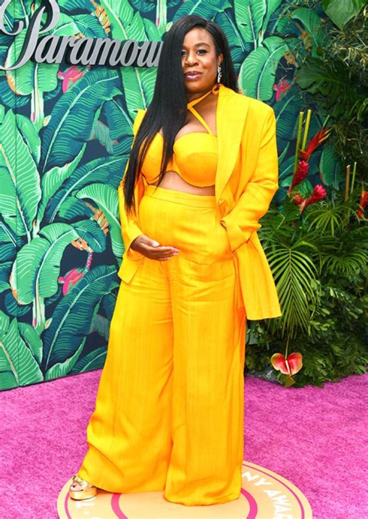 Uzo Aduba Pregnant: ‘Orange Is The New Black’ Star Debuts Baby Bump At The Tonys